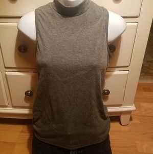 Crop grey tank